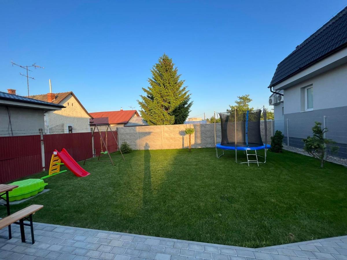 Bekivi Apartmany Dunajská Streda Exterior foto